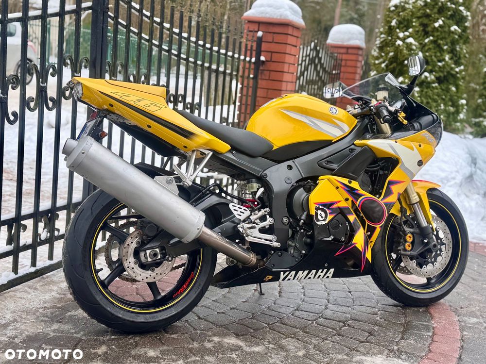 Yamaha YZF - 4