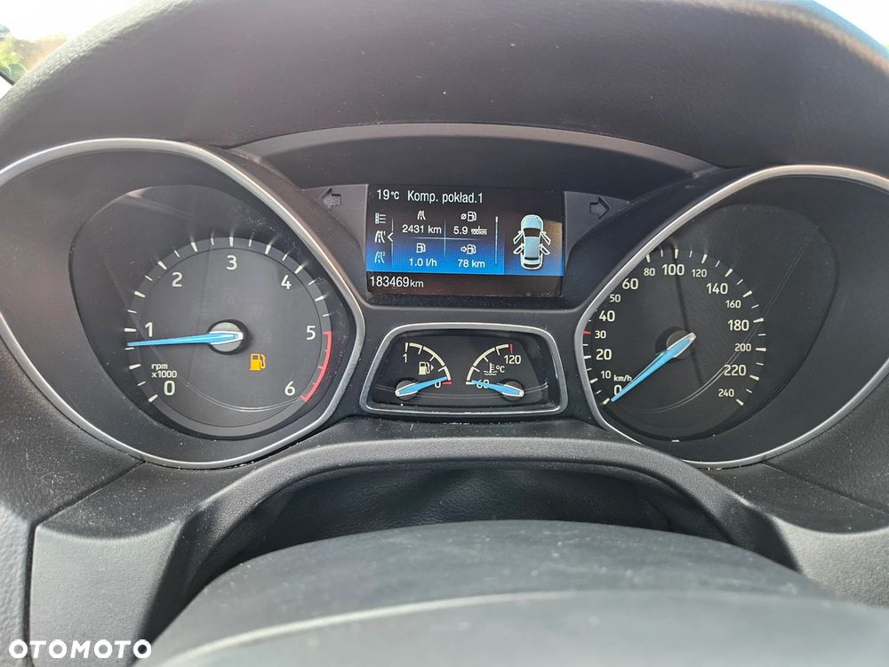 Ford Focus 2.0 TDCi Titanium ASS - 29