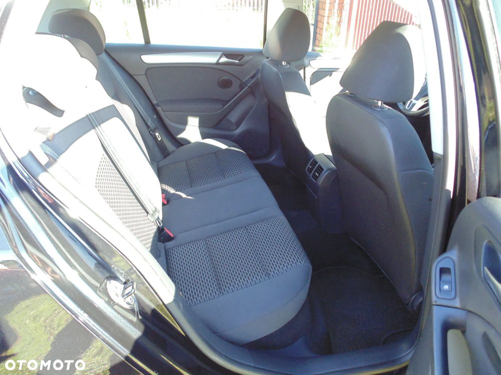Volkswagen Golf 1.6 TDI DPF BlueMotion Technology Comfortline - 13