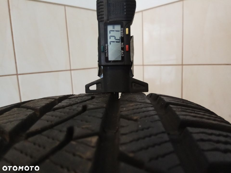 R17 235/60 102H Falken EuroWinter 7,2mm - 4