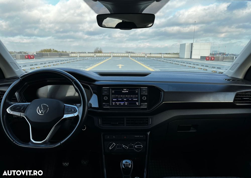 Volkswagen T-Cross - 10