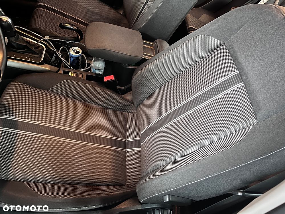 Volkswagen T-Roc ver-1-5-tsi-gpf-act-advance-dsg - 10