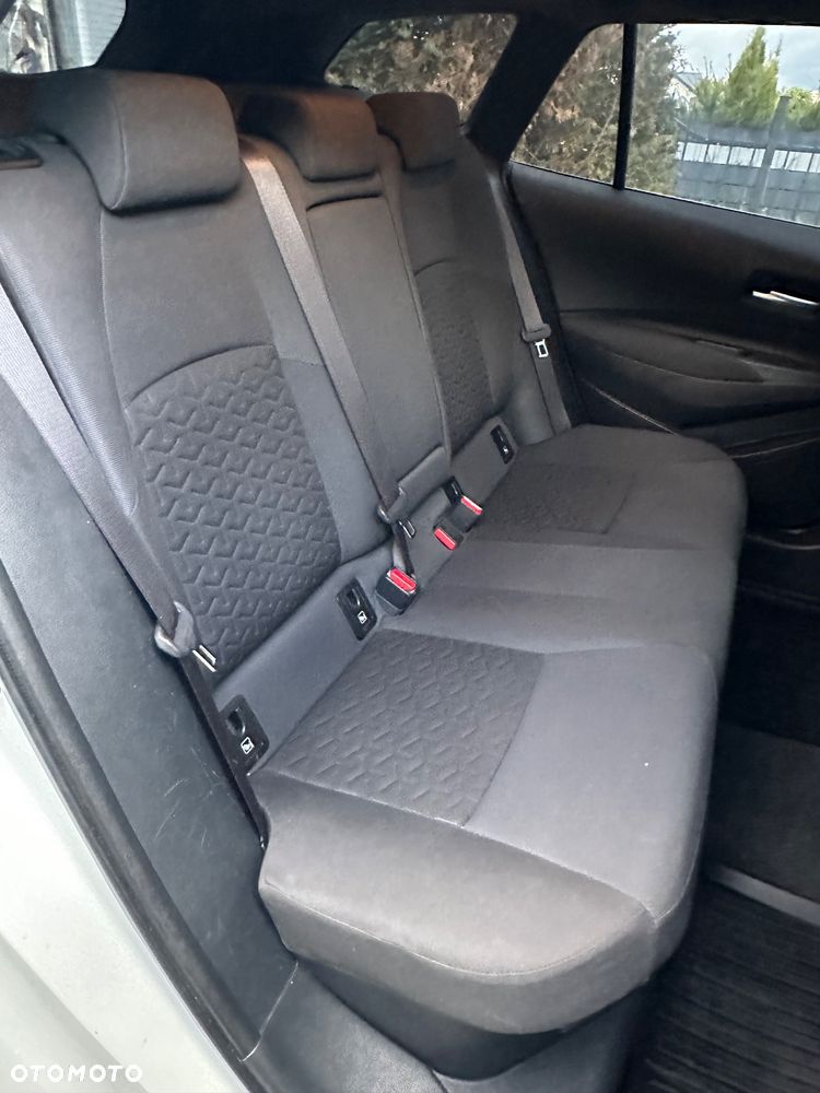 Toyota Corolla 1.8 Hybrid Executive - 32