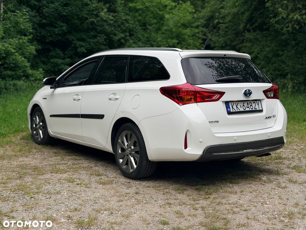 Toyota Auris Hybrid 135 Premium - 8