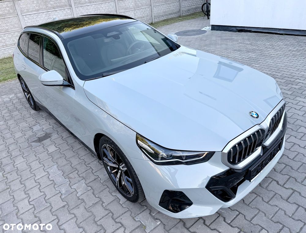 BMW Seria 5 540d xDrive mHEV M Sport - 4