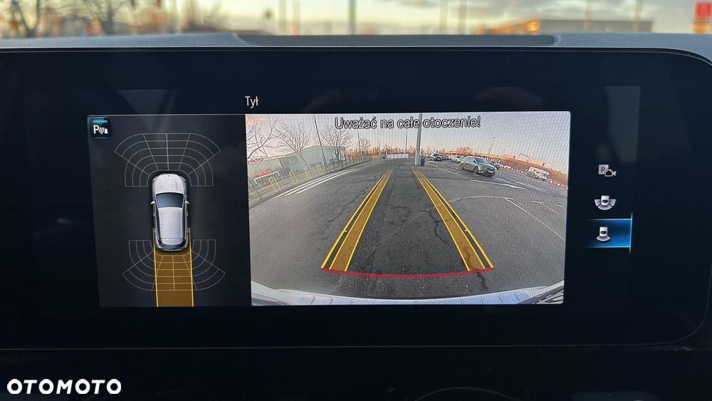 Mercedes-Benz GLA - 18