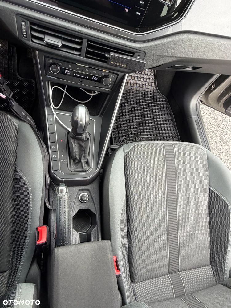 Volkswagen Polo 1.0 TSI Highline DSG - 20