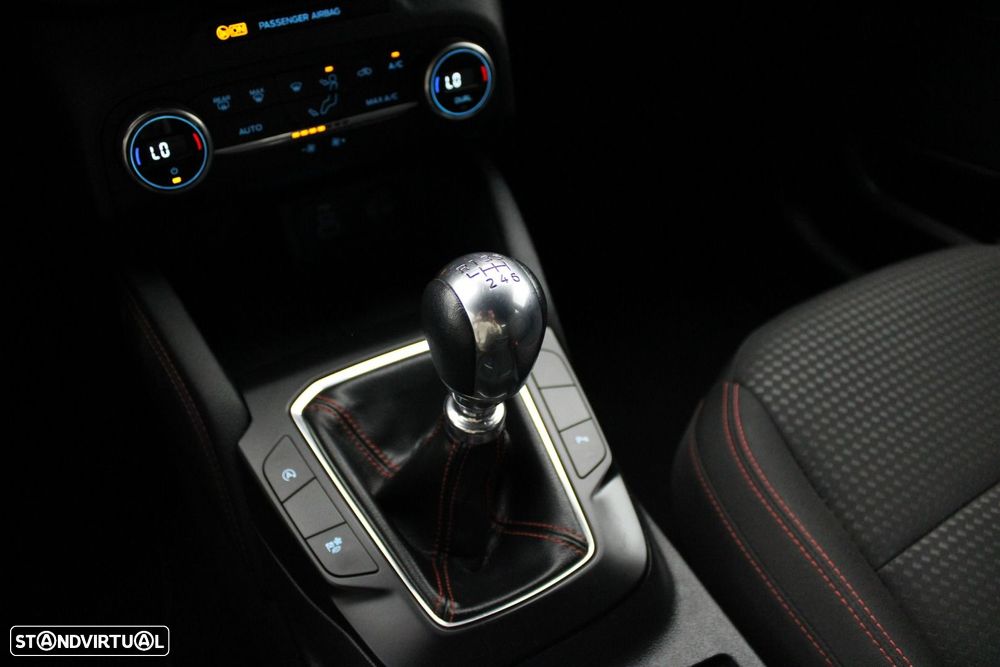 Ford Kuga 1.5 EcoBoost ST-Line - 6