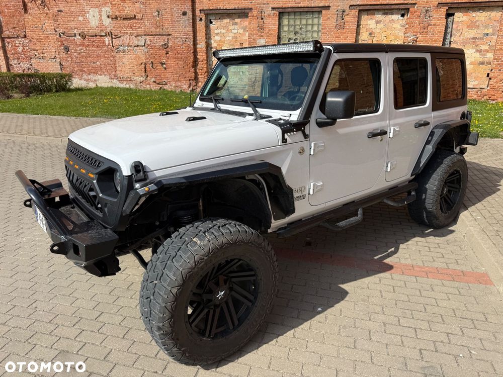 Jeep Wrangler - 6