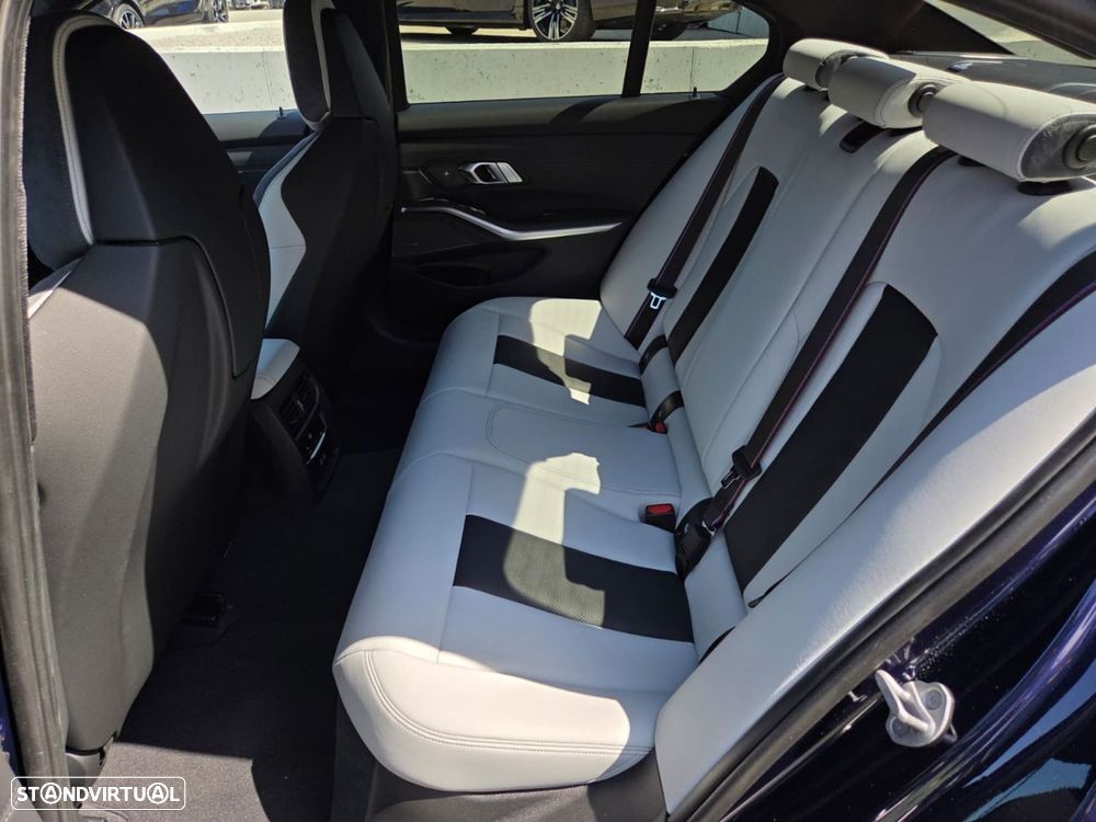 BMW M3 Competition xDrive - 8