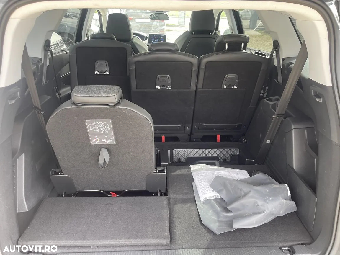 Peugeot 5008 1.5 BlueHDI s&s EAT8 Allure - 22