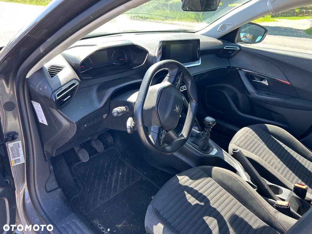 Peugeot 2008 - 21