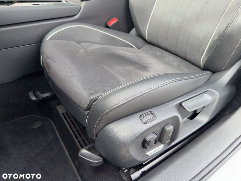 Volkswagen Passat Variant 1.5 TSI ACT mHEV Business DSG - 13