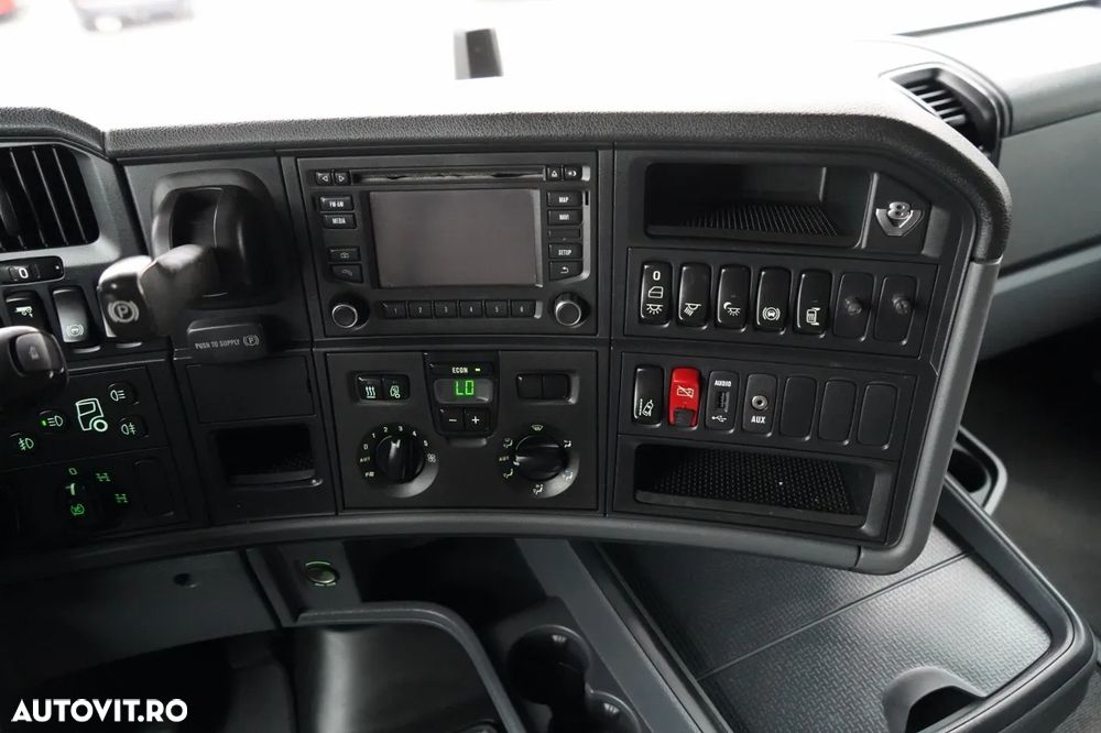 Scania R 580 / V8 / 6x4 / FULL ADR / RETARDER / I-PARK COOL / MTA: 150.000 KG / TRACTOR CU 3 AXE - 33