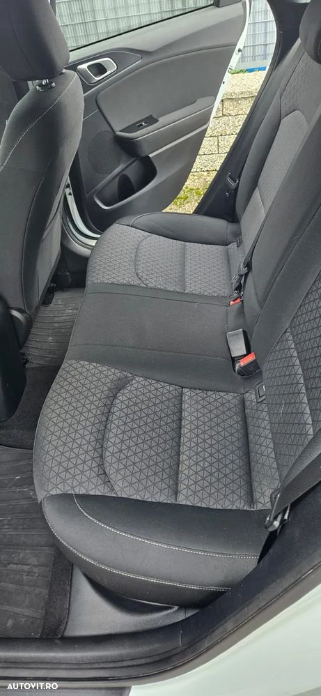 Kia Ceed 1.6 CRDi Edition 7 - 10