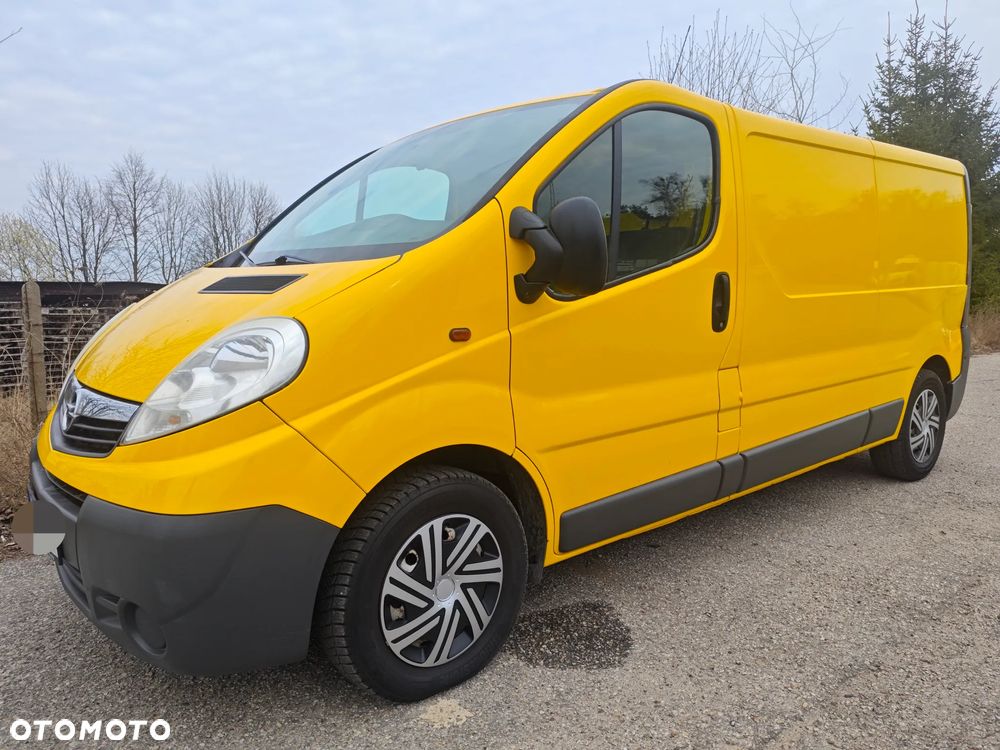 Opel Vivaro - 1