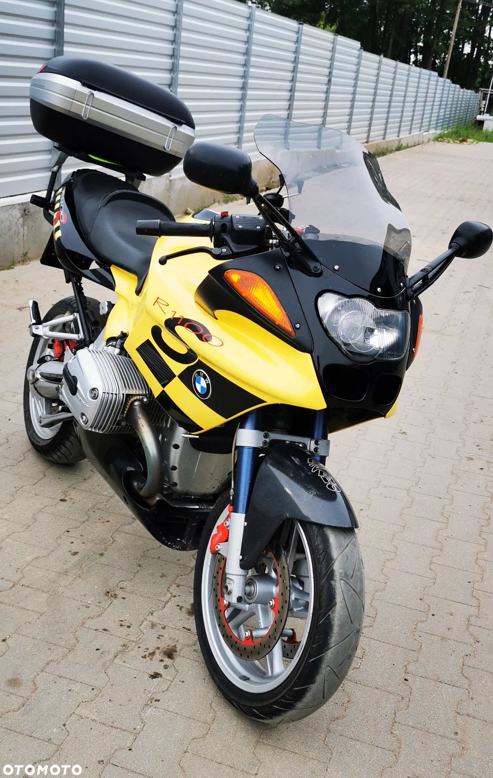 BMW R - 9