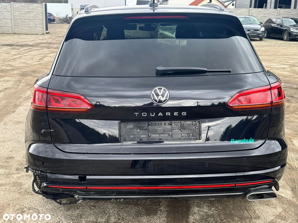 Volkswagen Touareg - 2