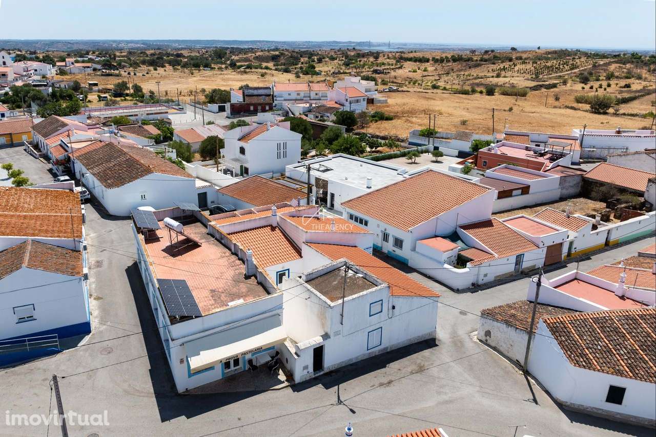 Pastelaria com Negócio e Propriedade em Azinhal, Castro Marim - Grande imagem: 2/29