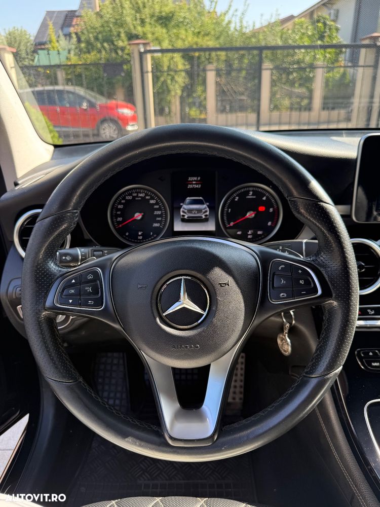 Mercedes-Benz GLC 220 d 4MATIC - 12