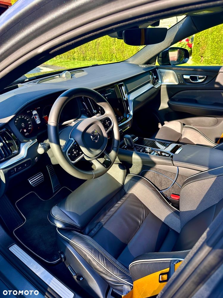 Volvo S60 T8 AWD Plug-In Hybrid Polestar Engineered R-Design - 20