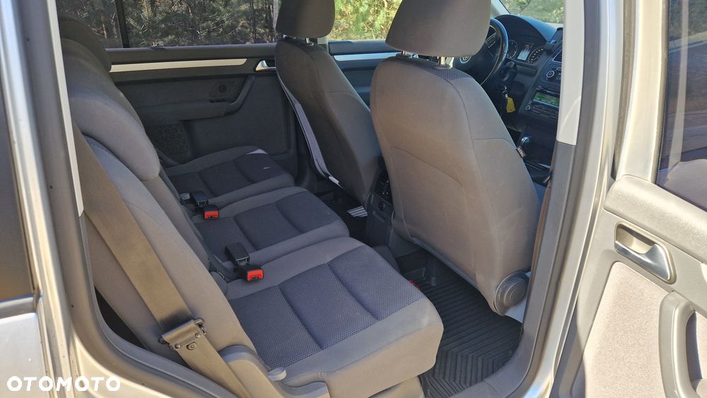 Volkswagen Touran 1.6 TDI DPF DSG Highline - 7