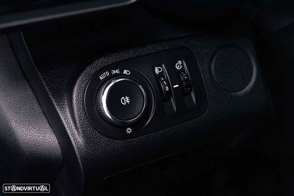 Opel Combo 1.5 CDTi L2H1 Essentia - 38