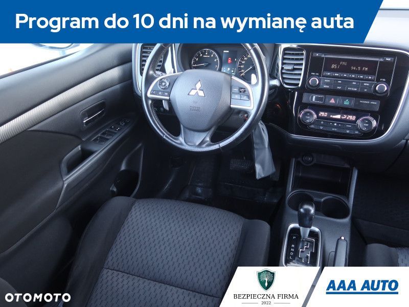 Mitsubishi Outlander - 9