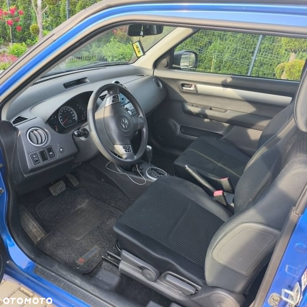 Suzuki Swift - 11
