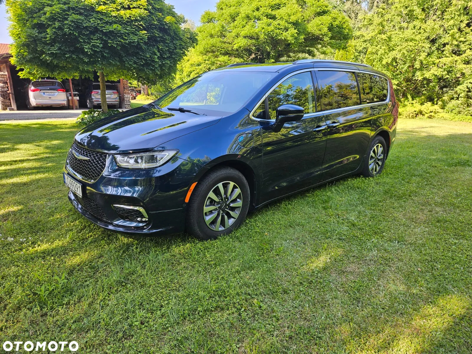 Chrysler Pacifica - 4