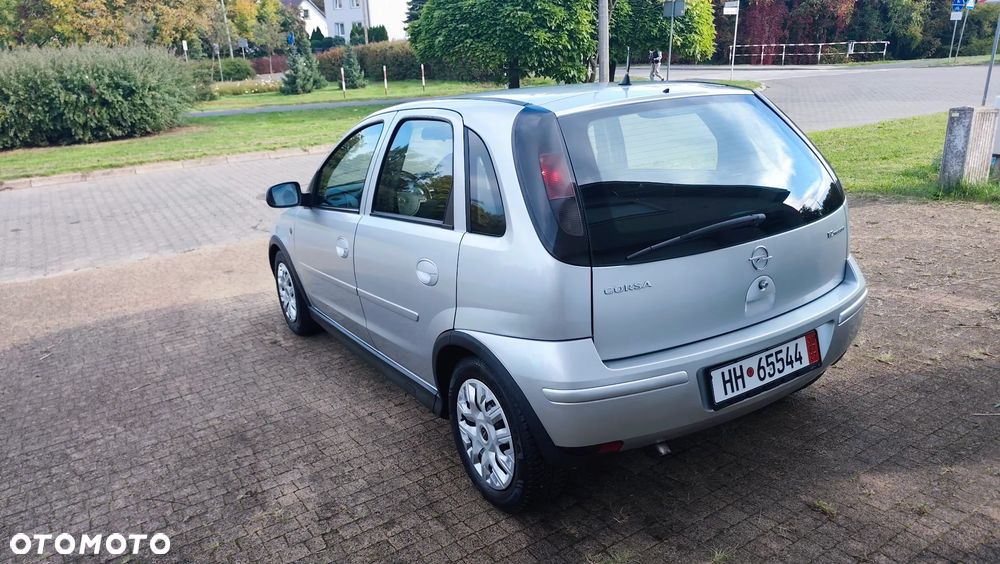 Opel Corsa 1.2 16V Essentia EasyTronic - 39