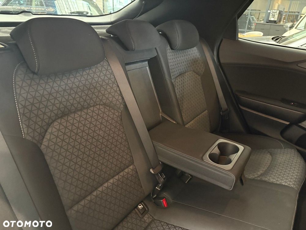 Kia XCeed - 15