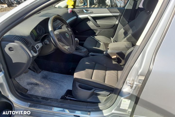 Dezmembrez Skoda Octavia 2 [2004 - 2008] Liftback 5-usi 1.8 TSI MT (1 - 5
