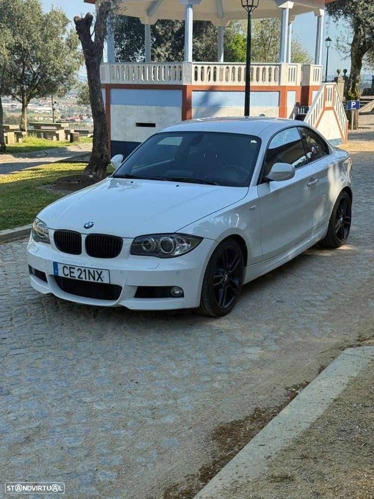 BMW 118 d Pack M - 4