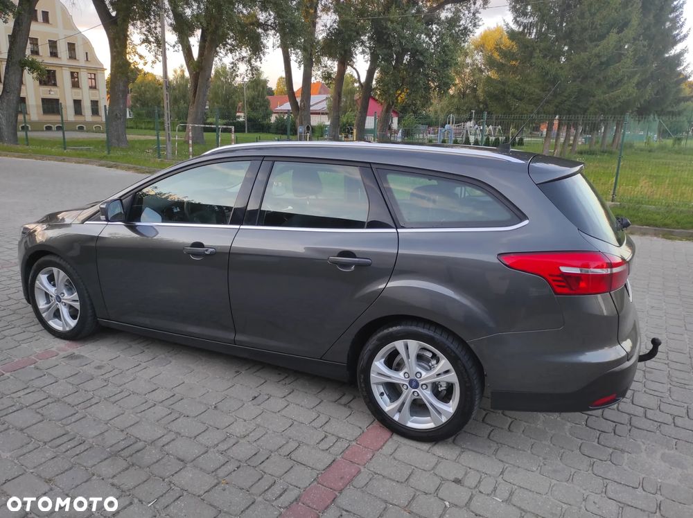 Ford Focus 1.6 TDCi DPF SYNC Edition - 10
