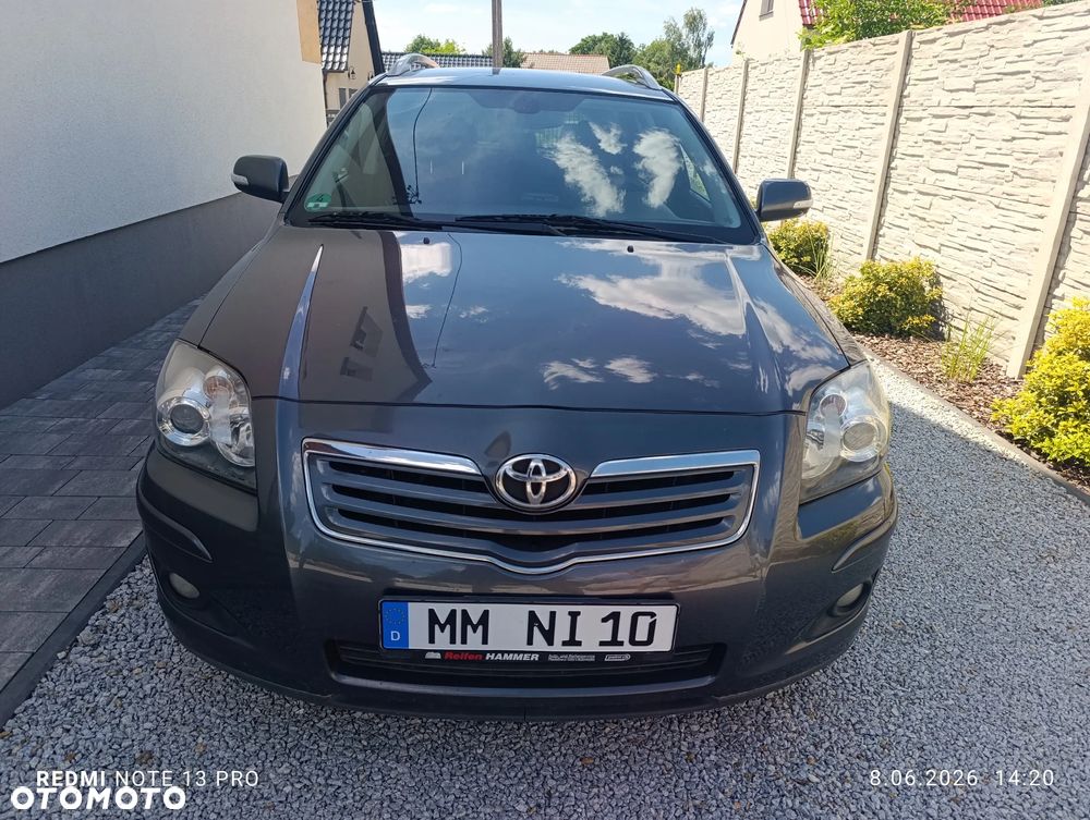 Toyota Avensis 1.8 VVT-i Combi - 2