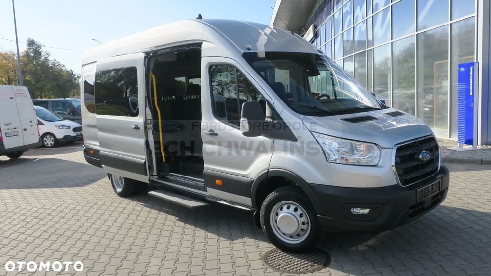 Ford Transit L4 RWD Trend - 12