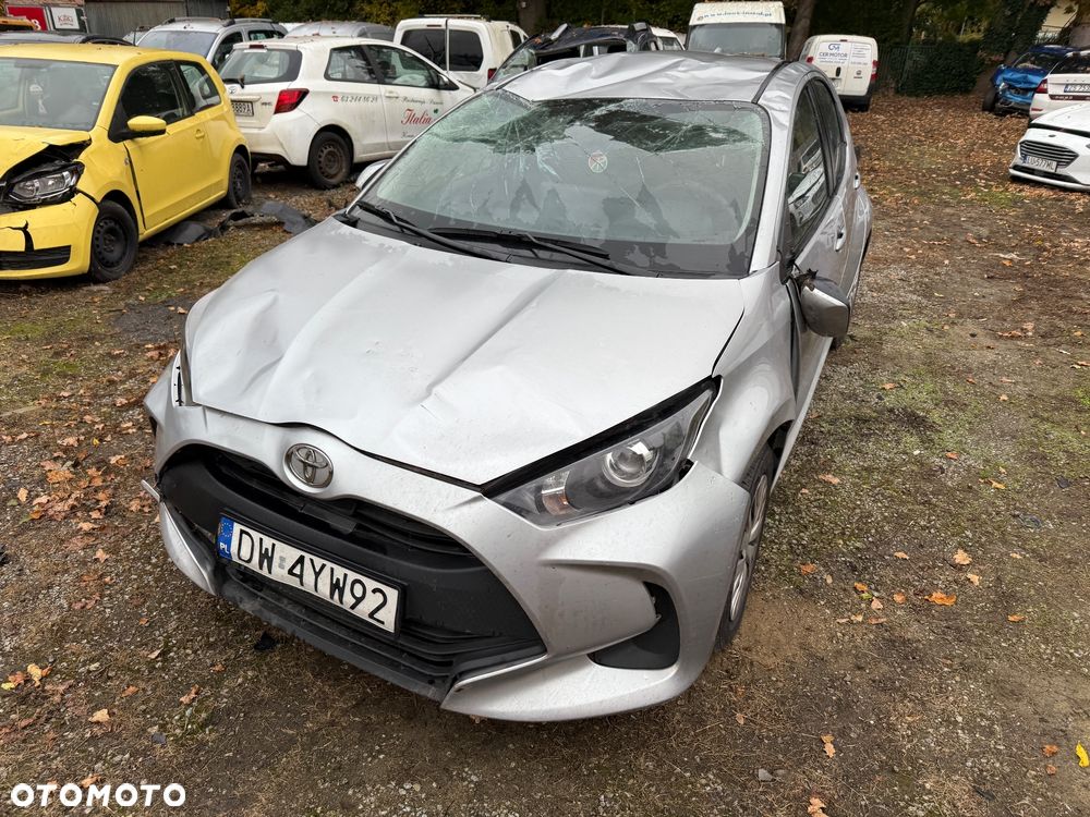 Toyota Yaris 1.5 Active - 6