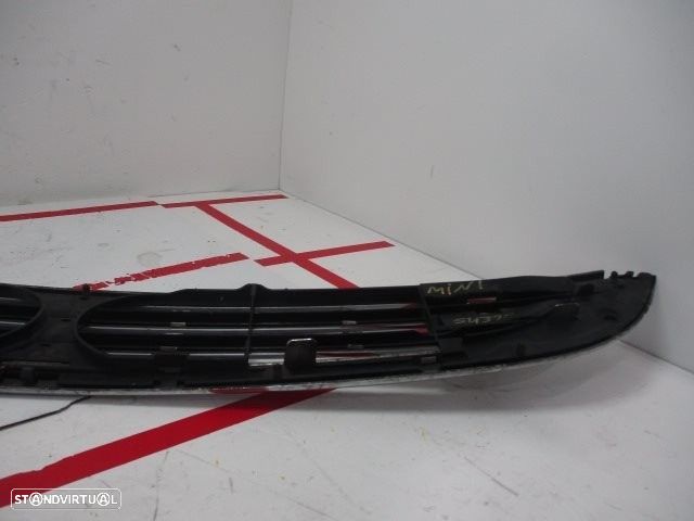 GRELHA FRONTAL MINI MINI 2004 - - 4