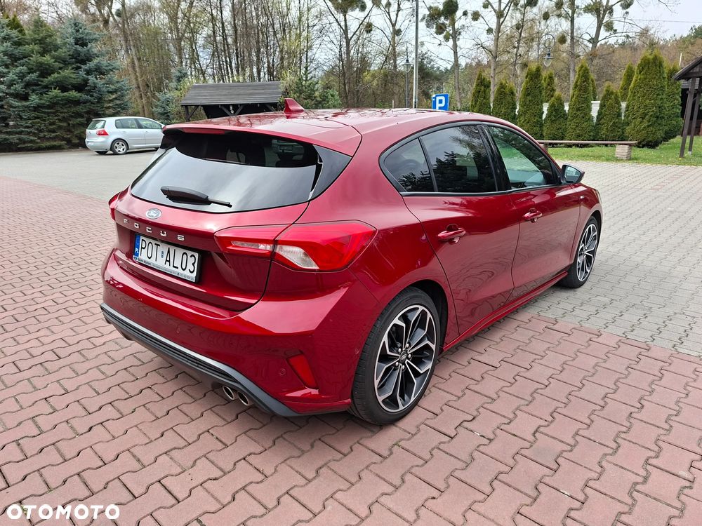 Ford Focus 1.5 EcoBoost Titanium ASS - 3