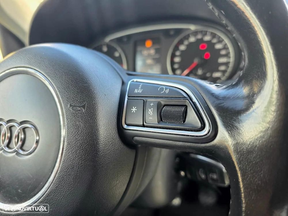 Audi A1 1.6 TDI S-line - 19