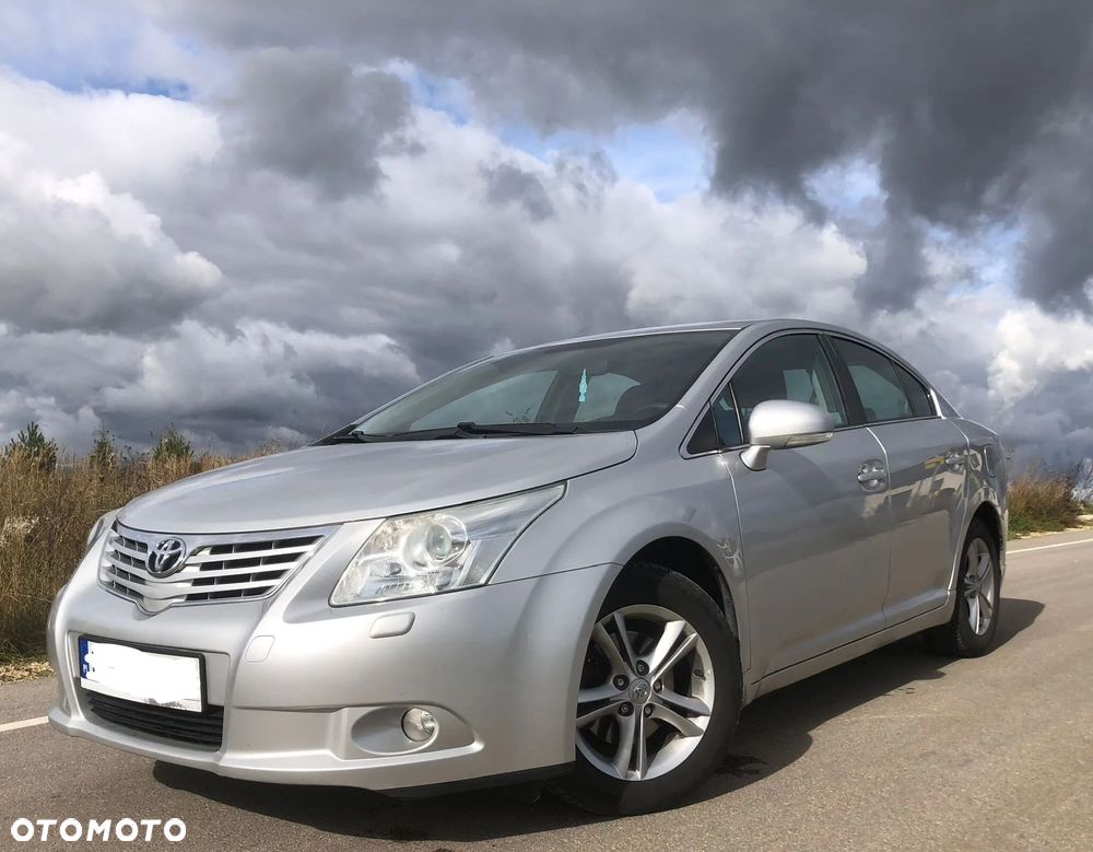 Toyota Avensis - 1