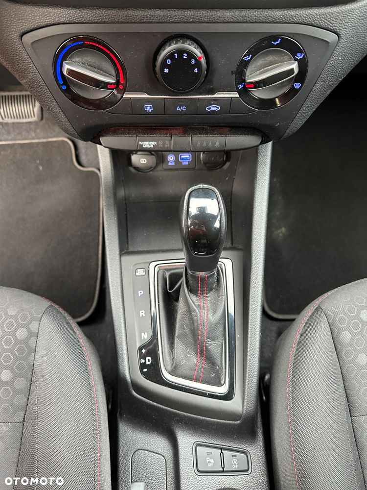 Hyundai i20 1.0 T-GDi Premium DCT - 20