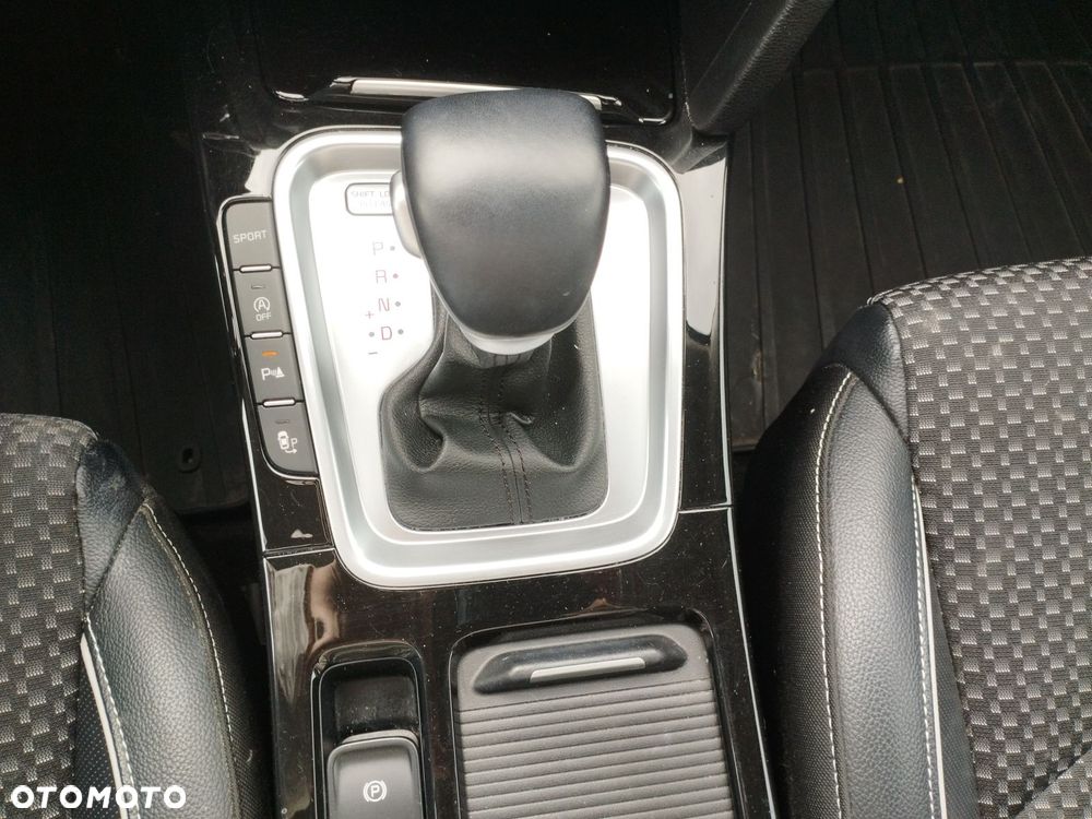 Kia XCeed 1.6 T-GDI L Business Line DCT - 33