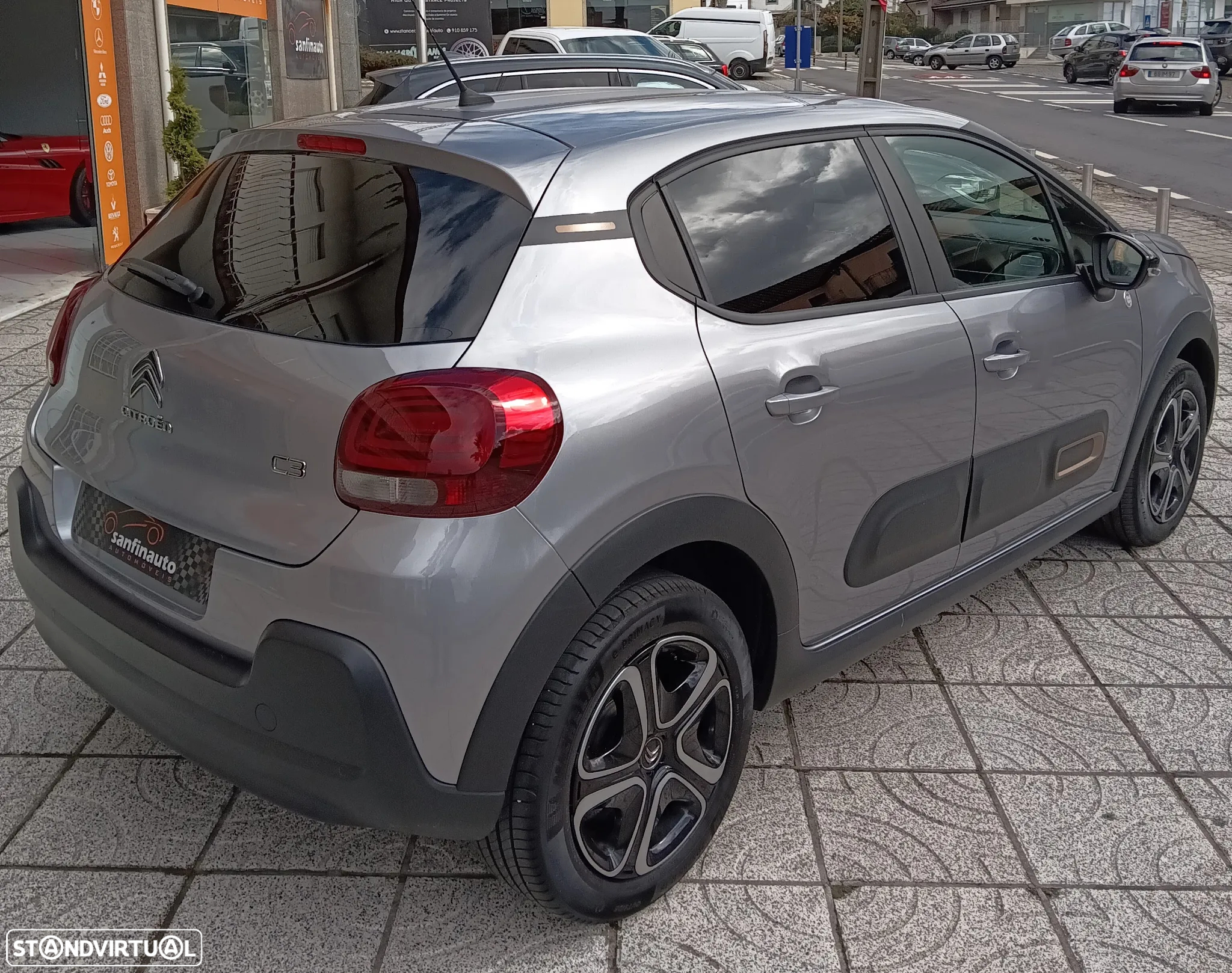 Citroën C3 1.2 PureTech C-Series - 12
