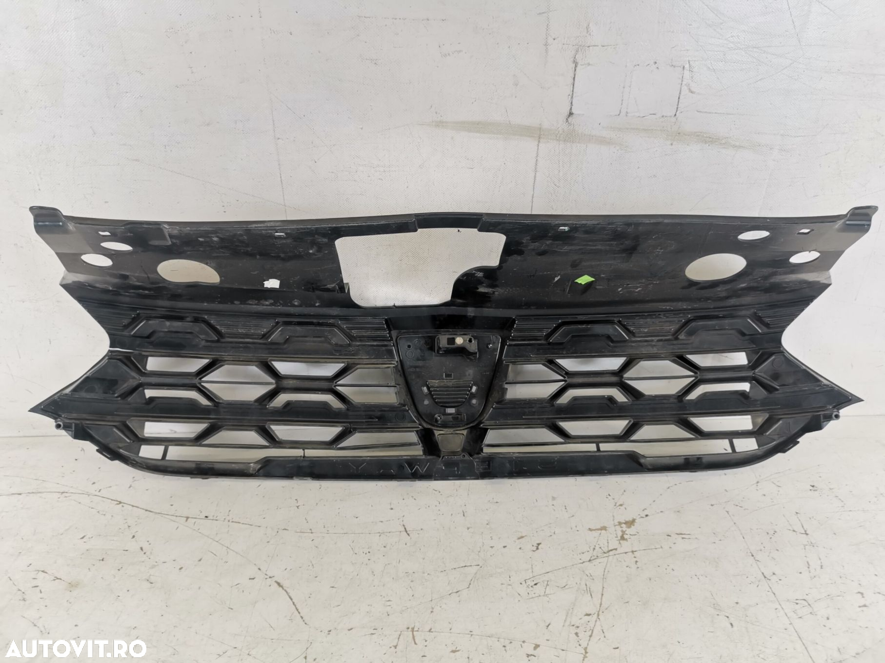 Grila Radiator Dacia  Sandero 3 2020 2021 2022 Originala In Stare Buna - 4