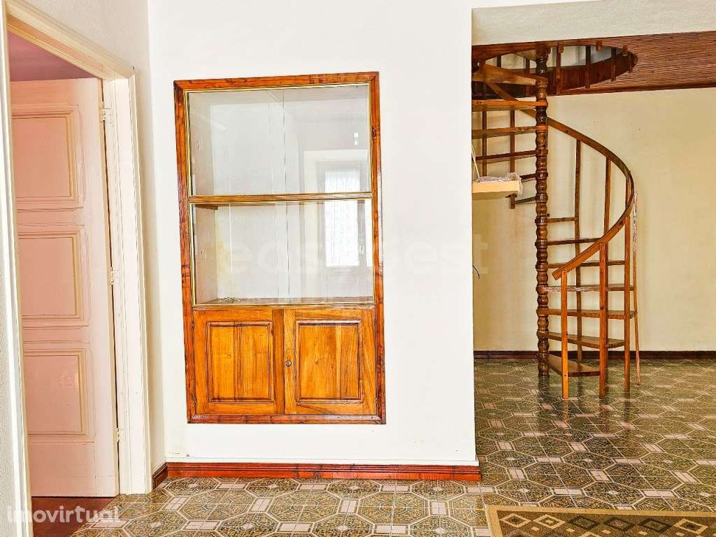 Moradia T2 com entrada lateral e garagem - Grande imagem: 3/36