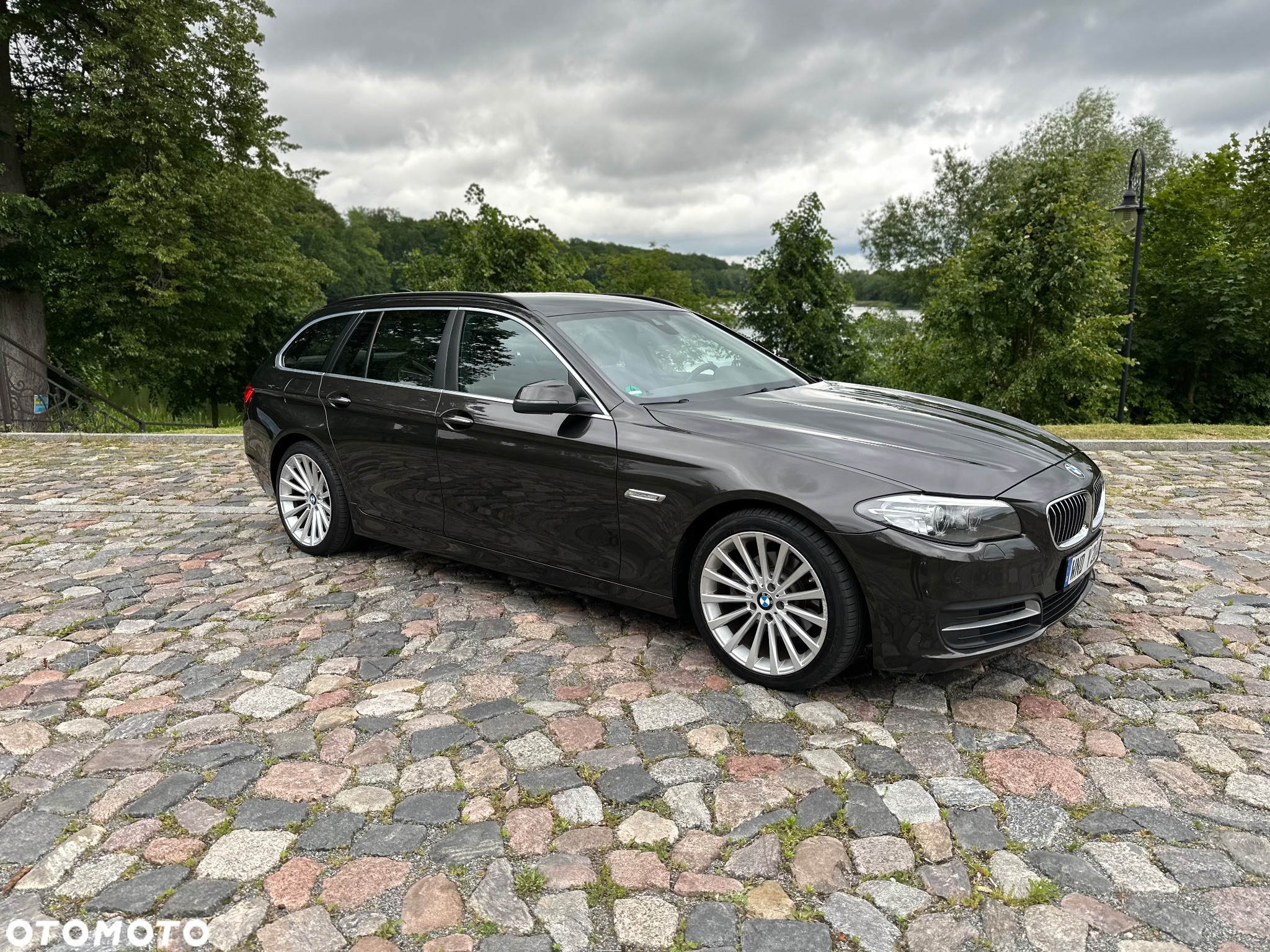 BMW Seria 5 520d Touring - 8