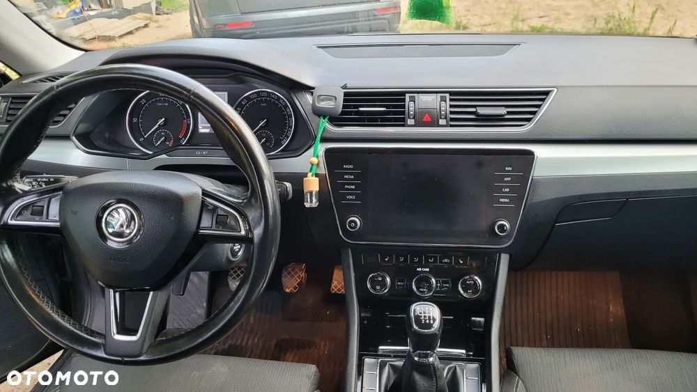 Skoda Superb 2.0 TDI Ambition - 12