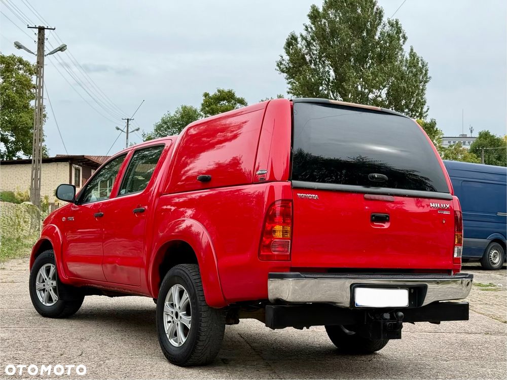 Toyota Hilux - 3
